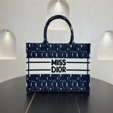 Christian Dior Shopping Bags